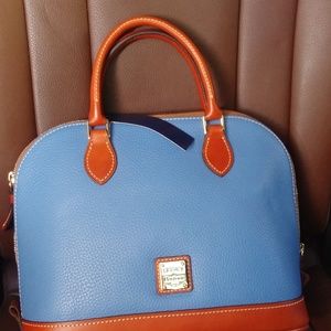 A brand new Dooney & Bourke satchel( pocketbook)